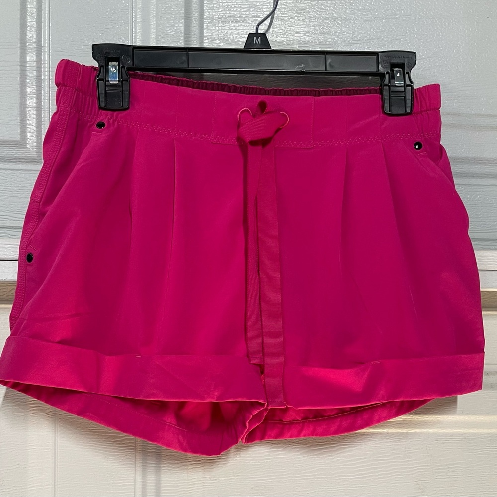 Lululemon Women's Pink Shorts